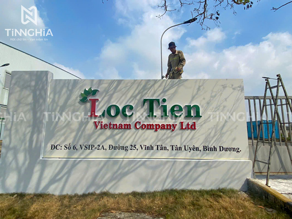 LÀM BIỂN CÔNG TY DĨ AN