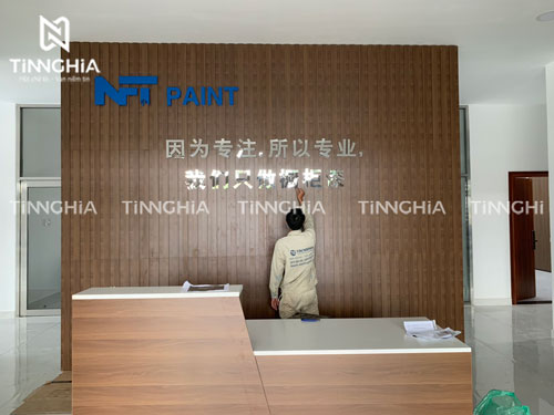 LÀM BIỂN HIỆU INOX PHÚ GIÁO