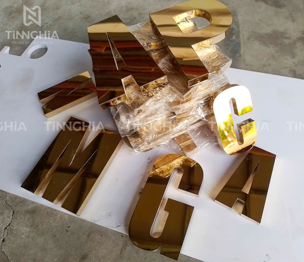 BÁO GIÁ CHỮ INOX VÀNG BÌNH DƯƠNG