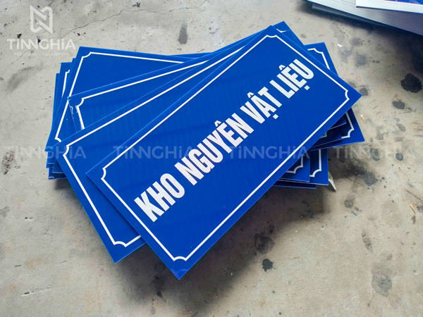 So Sánh Chất Liệu Alu Và Mica