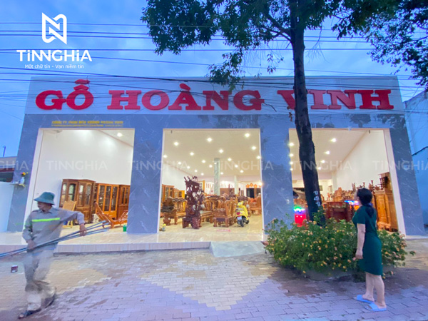 Bảng hiệu quảng cáo chữ nổi alu showroom nội thất
