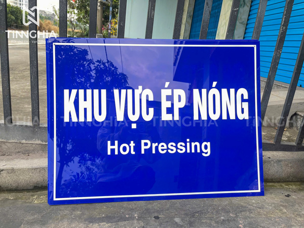 LÀM BIỂN MICA DĨ AN