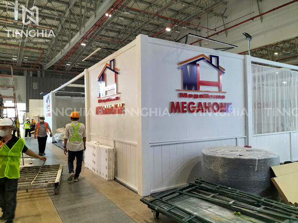 LÀM CHỮ MICA ĐÈN LED BÌNH DƯƠNG