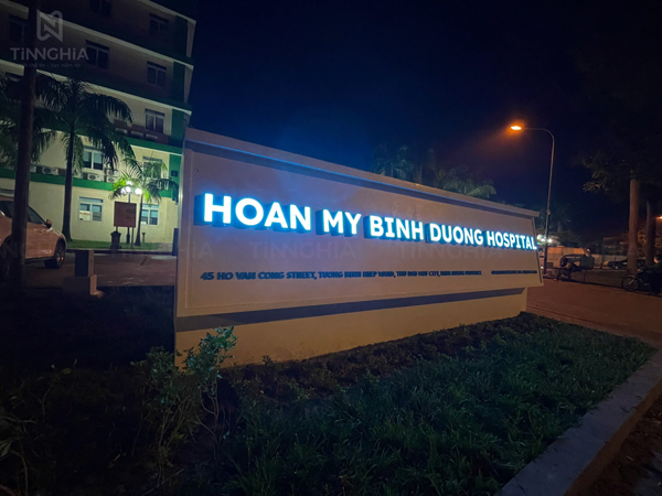 LÀM CHỮ NỔI INOX LED SÁNG MẶT MICA