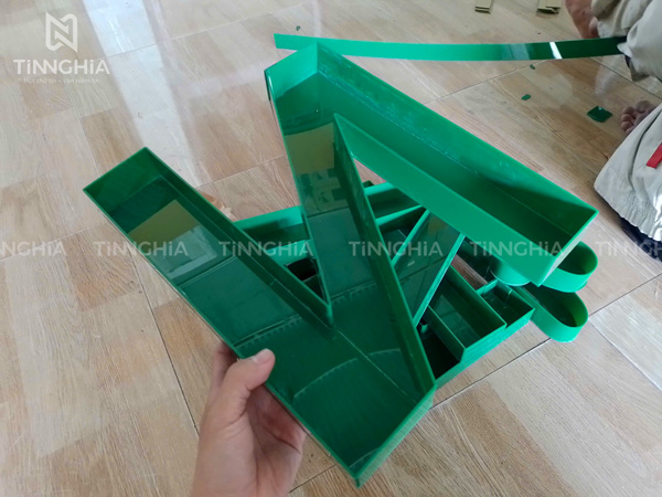 So Sánh Chất Liệu Alu Và Mica