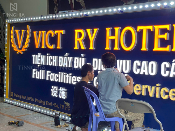 THI CÔNG BIỂN QUẢNG CÁO TPHCM