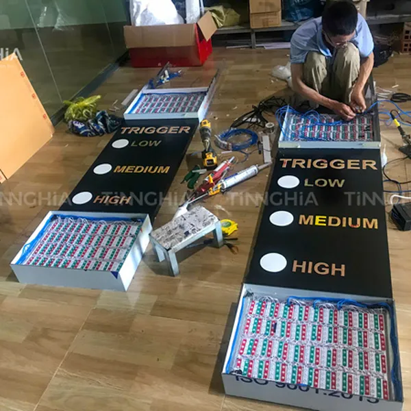 BẢNG ĐÈN LED QUẢNG CÁO BÀU BÀNG | LÀM BIỂN BÁO NHÀ XƯỞNG GẮN ĐÈN LED