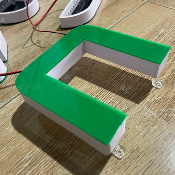 BẢNG HIỆU CHỮ NỔI GẮN LED ĐẸP THU HÚT