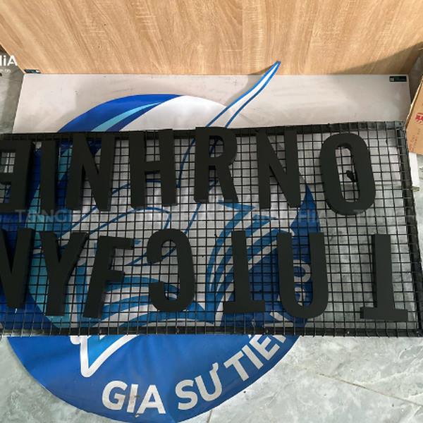 HOÀN THIỆN BẢNG HIỆU ĐÁ CHỮ INOX CÔNG TY LONG VÂN