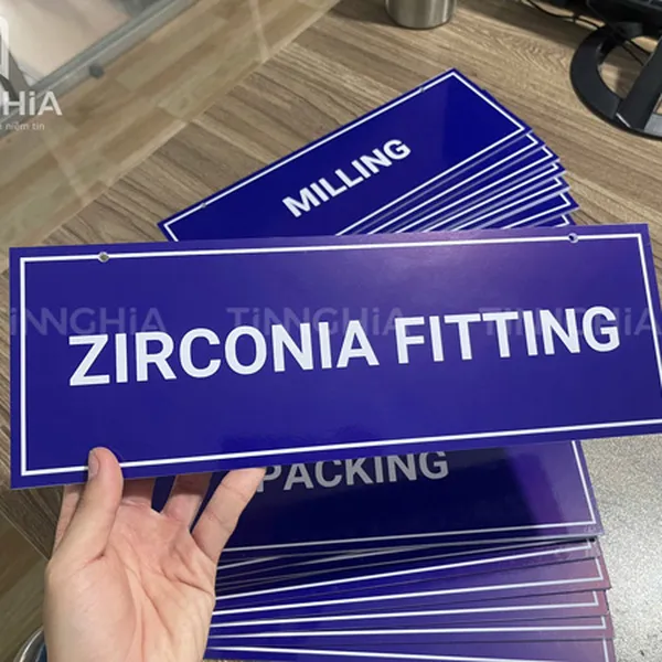 BẢNG HIỆU MICA BẾN CÁT | BẢNG CÔNG TY MICA ĐẸP