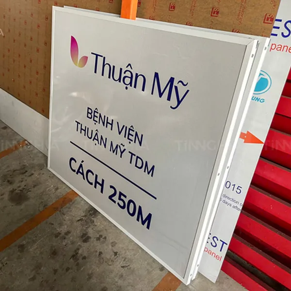 BẢNG HIỆU TÔN PHÚ GIÁO | BIỂN TÔN DECAL, TÔN CĂNG BẠT ĐẸP