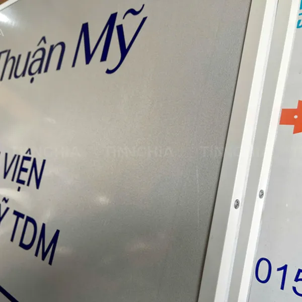 BẢNG HIỆU TÔN PHÚ GIÁO | BIỂN TÔN DECAL, TÔN CĂNG BẠT ĐẸP