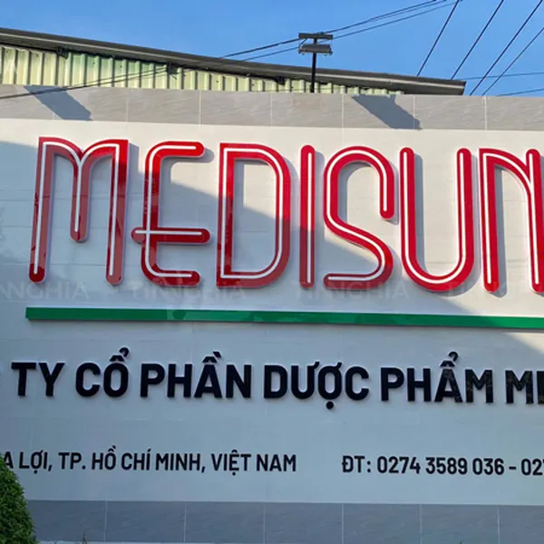 BIỂN QUẢNG CÁO CHỮ MICA TPHCM