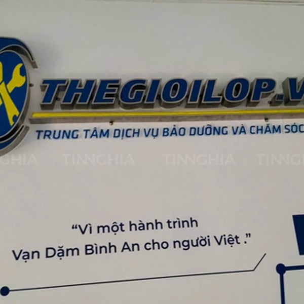 BIỂN QUẢNG CÁO TRUNG TÂM CHĂM SÓC XE BÌNH DƯƠNG - THẾ GIỚI LỐP