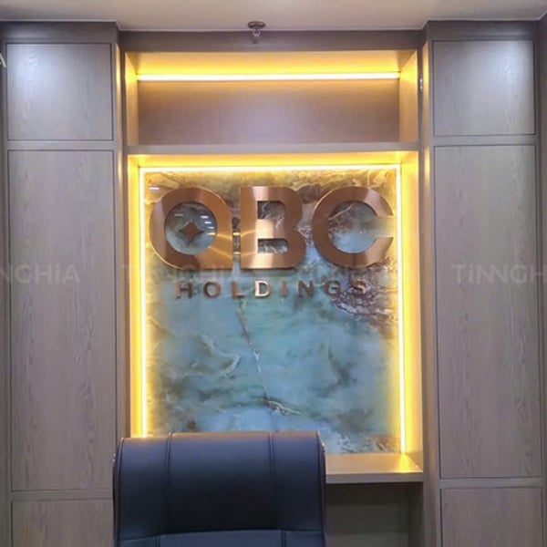 CHỮ NỔI INOX HỒNG XƯỚC SANG TRỌNG CHO DOANH NGHIỆP | OBC TOWER