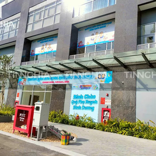 DÁN DECAL CỬA KÍNH DĨ AN | IN BẢNG HIỆU DÁN KÍNH Ở BÌNH DƯƠNG