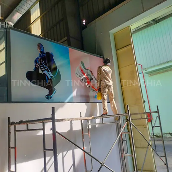 DÁN DECAL KÍNH BÌNH DƯƠNG | IN DECAL DÁN KÍNH THEO MẪU YÊU CẦU