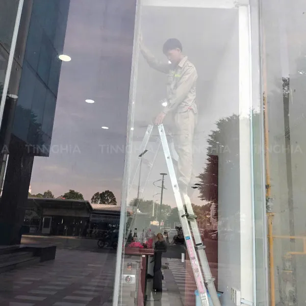 DÁN PHIM CÁCH NHIỆT CHO CỬA KÍNH NHÀ Ở VĂN PHÒNG BÌNH DƯƠNG