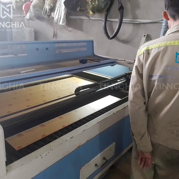 GIA CÔNG CHỮ MICA BÀU BÀNG | LÀM BIỂN HIỆU QUẢNG CÁO BÌNH DƯƠNG