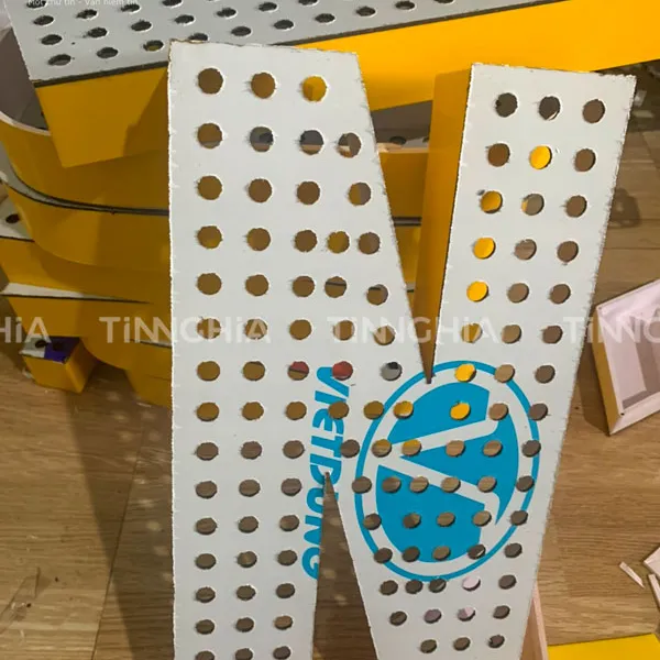 GIA CÔNG CHỮ NỔI ALU BẾN CÁT | LÀM BẢNG QUẢNG CÁO BÌNH DƯƠNG