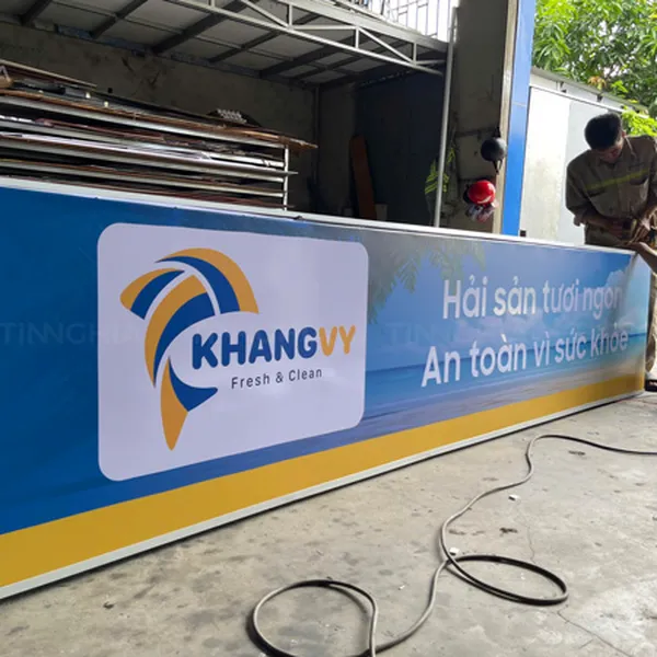 HỘP ĐÈN CĂNG BẠT DĨ AN | GIA CÔNG BIỂN HỘP ĐÈN LED