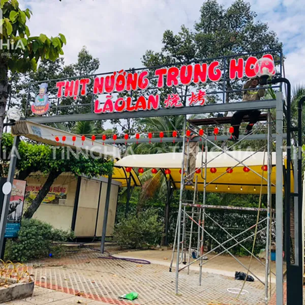 LÀM CHỮ MICA ĐÈN LED BÌNH DƯƠNG | CHUYÊN THI CÔNG BIỂN HIỆU MICA