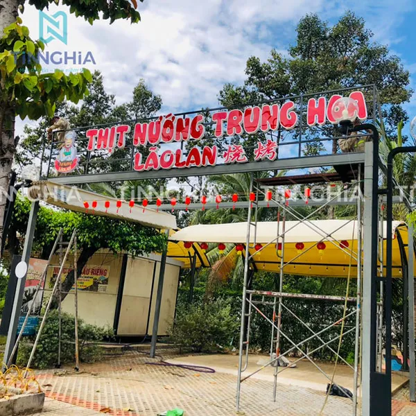 LÀM BẢNG HIỆU MICA DĨ AN | BIỂN HIỆU CHỮ MICA BÌNH DƯƠNG GIÁ RẺ