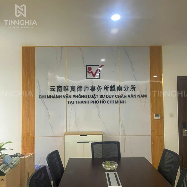 CHỮ NỔI MICA DÁN TƯỜNG BÌNH DƯƠNG | THI CÔNG LẮP ĐẶT TẬN NƠI