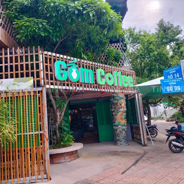 LÀM BIỂN QUẢNG CÁO QUÁN CÀ PHÊ - GỐM COFFEE