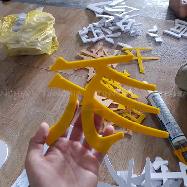 LÀM CHỮ NỔI MICA THỦ DẦU MỘT | GIA CÔNG CHỮ MICA BÌNH DƯƠNG