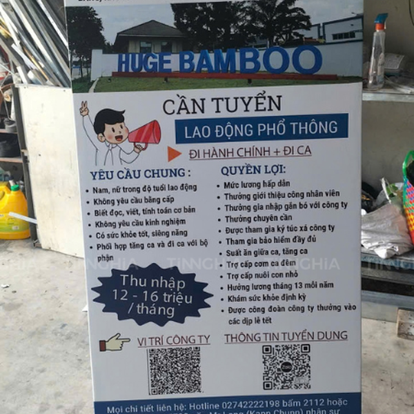 GIA CÔNG KHUNG NÂNG CHÂN ĐẾ STANDEE BẰNG SẮT