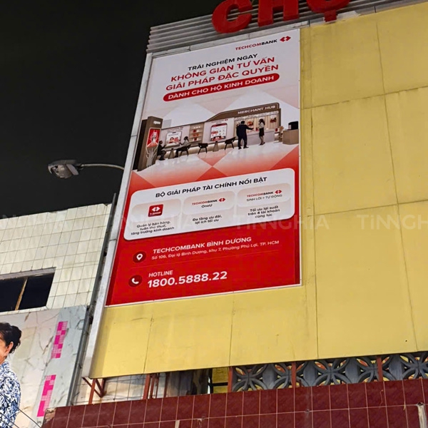 THI CÔNG BẢNG BẠT KHUNG SẮT Ở CHỢ THỦ DẦU MỘT