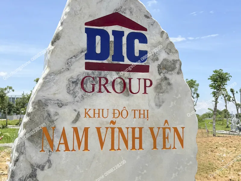 Công Trình Biển Hiệu Đá Cho Tập Đoàn DIC – Biểu Tượng Vững Chắc Của Thương Hiệu Lớn