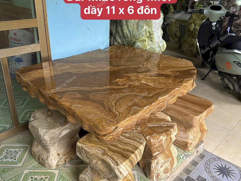 Bàn Ghế Đá Nguyên Khối: Sự Kết Hợp Hoàn Hảo Giữa Nội Thất Và Thiên Nhiên