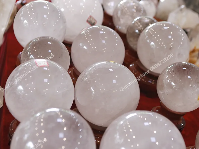 Địa Chỉ Mua Quả Cầu Đá Thạch Anh Trắng Tại Hà Nội Uy Tín