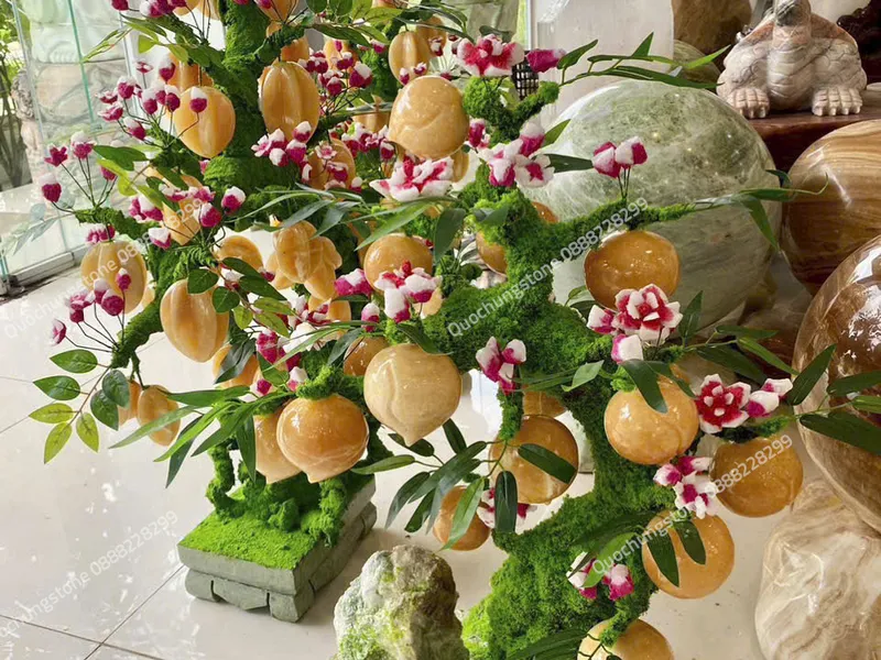 Trang Trí Nhà Cửa Với Cây Đào Đá Thạch Anh Vàng – Bừng Sáng Không Gian, Hút Tài Tụ Lộc