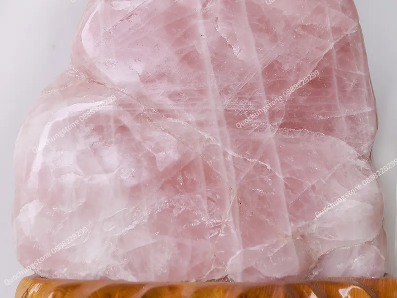 Nét Đẹp Nghệ Thuật Từ Các Mẫu Núi Cảnh Thạch Anh Hồng Tự Nhiên Nguyên Khối