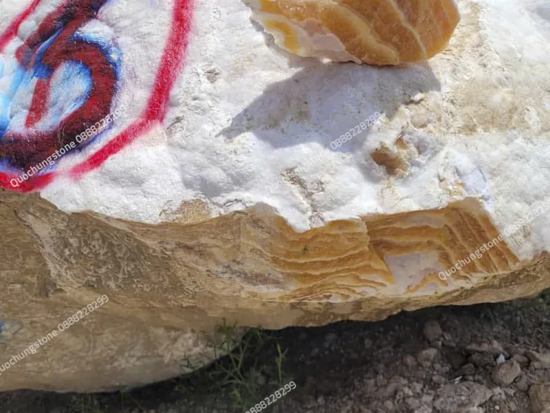 Phôi Đá Ngọc Hoàng Long Thô – Lựa Chọn Vàng Cho Người Yêu Đá Tự Nhiên