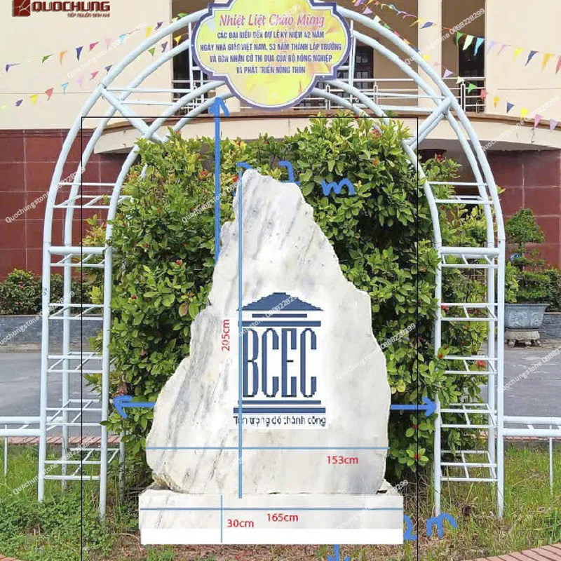 Lợi Ích Phong Thủy Khi Sử Dụng Biển Hiệu Trường Học Đá Tự Nhiên