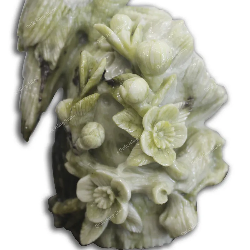 Bức Tượng Chim Vẹt Bên Cành Hoa Đào Ngọc Serpentine