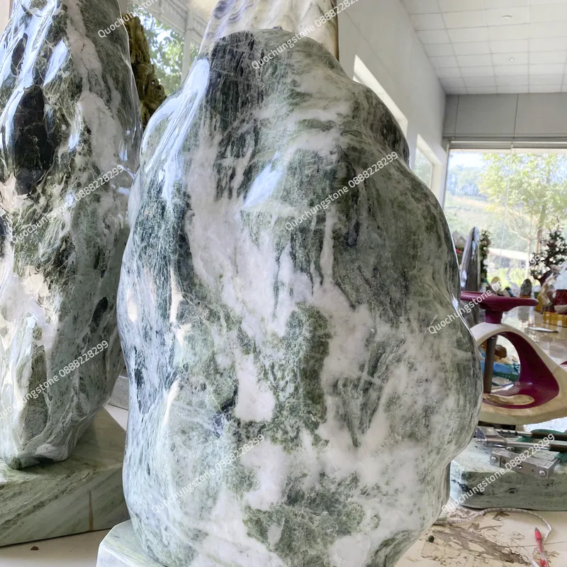 Núi Đá Serpentine Xanh Tự Nhiên 95kg