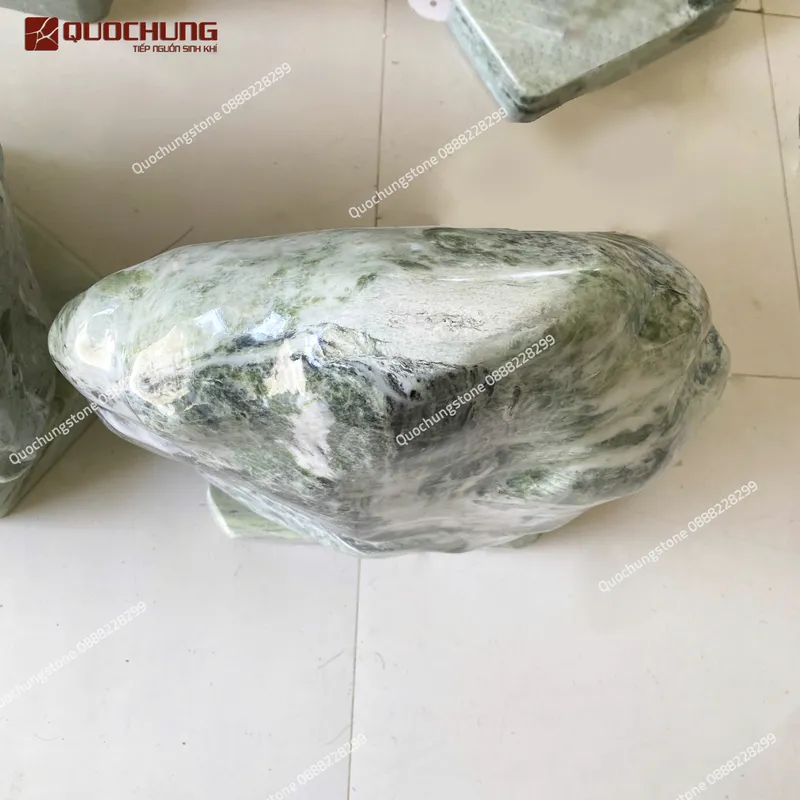 Núi Đá Serpentine Xanh Tự Nhiên 95kg