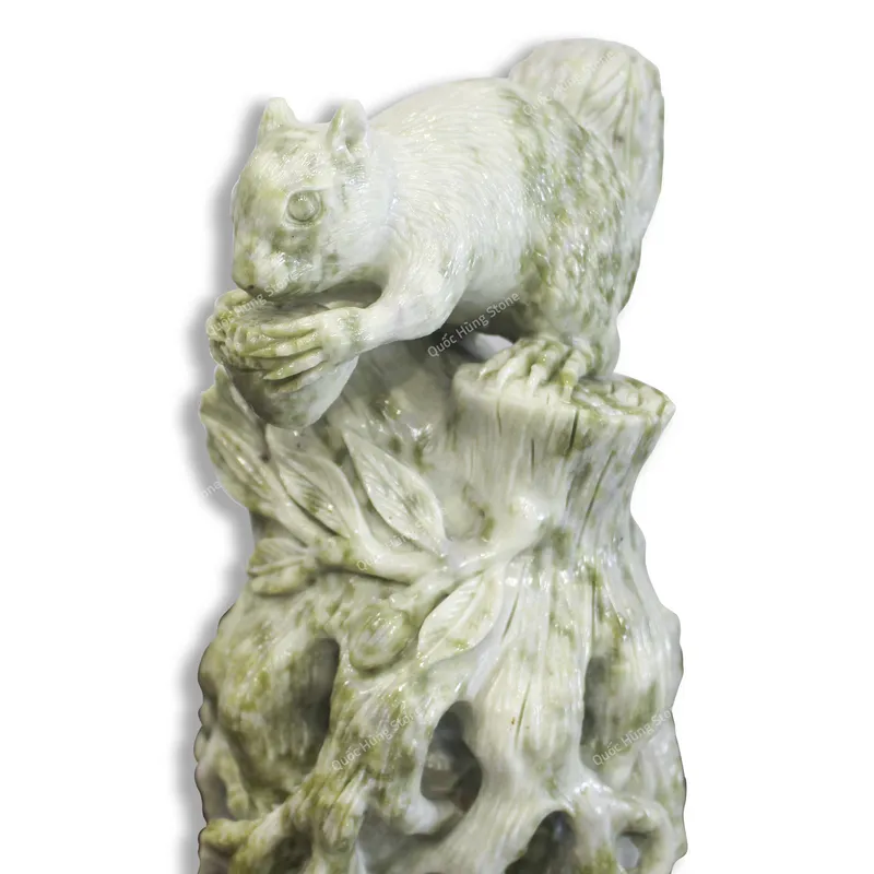 Tượng Sóc Đá Serpentine