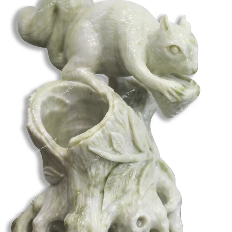 Tượng Sóc Đá Serpentine