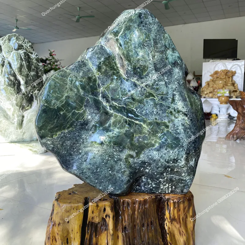 Núi Đá Serpentine Xanh 68kg
