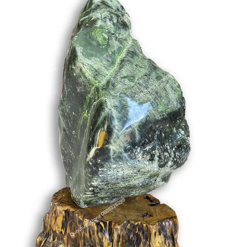 Núi Đá Serpentine Xanh 68kg