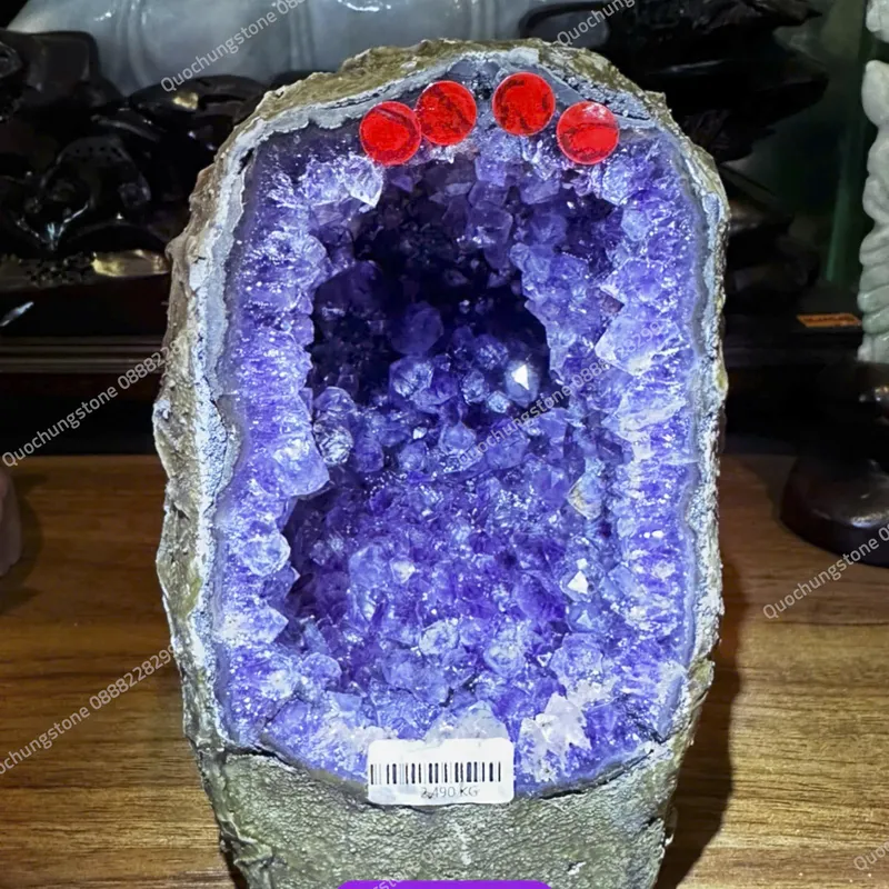 Hốc Đá Thạch Anh Tím 2.49kg- Cách Chọn Hốc Đá Thạch Anh Tím Phù Hợp Với Tuổi Và Mệnh