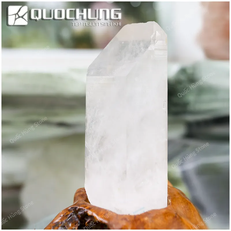 Trụ Đá Thạch Anh Trắng