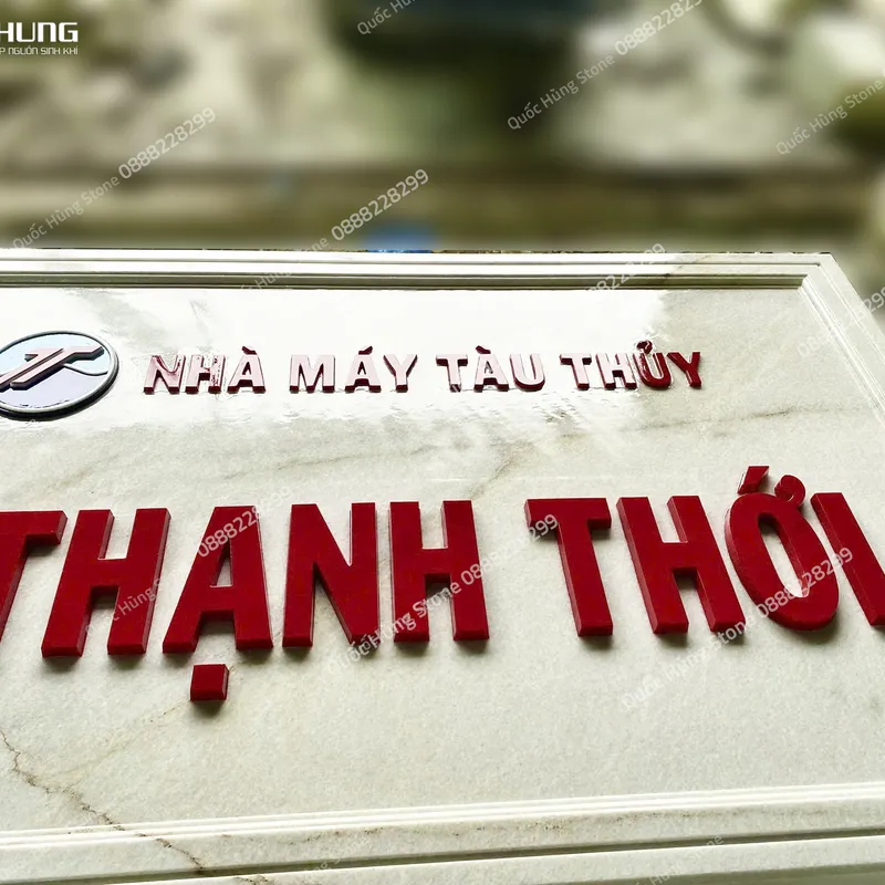 Biển Hiệu Đá Tự Nhiên Tạo Dựng Hình Ảnh Doanh Nghiệp Vững Mạnh