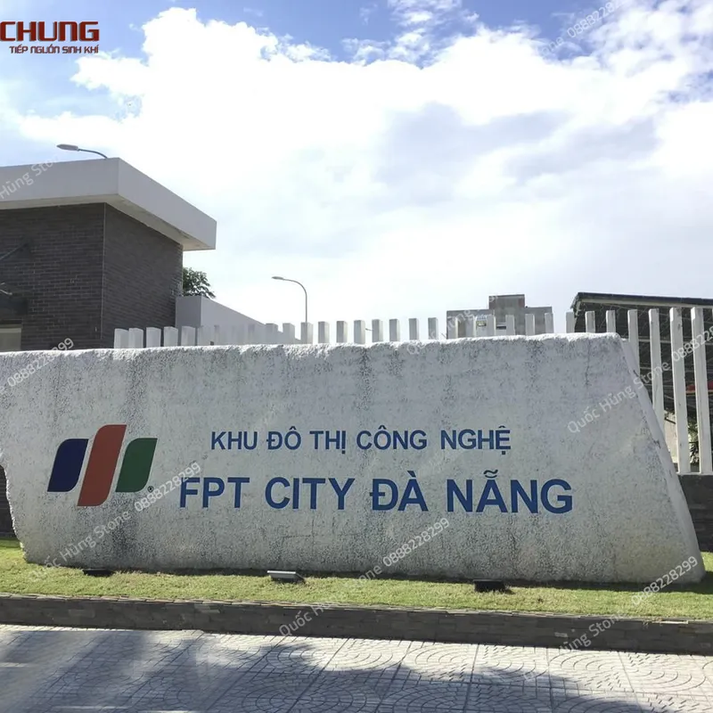Biển Hiệu Doanh Nghiệp Bằng Đá Nguyên Khối – Tạo Dấu Ấn Đẳng Cấp Cho Thương Hiệu
